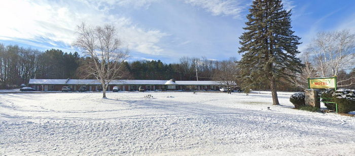 Parkway Motel - 2021 Street View (newer photo)